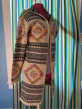 It’s sweater weather!(almost!)
Soft, cozy sweater for fall